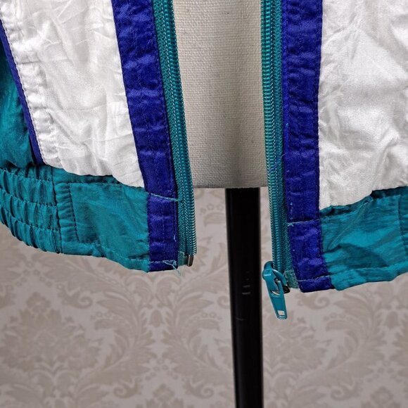 Bolo Spirit Size Small 80s Style Windbreaker Jacket Green White Colorful Detail - Picture 3 of 13